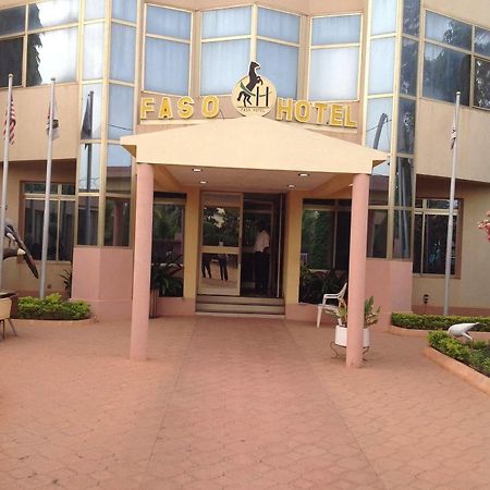 Faso Hotel Wagadugu Zewnętrze zdjęcie