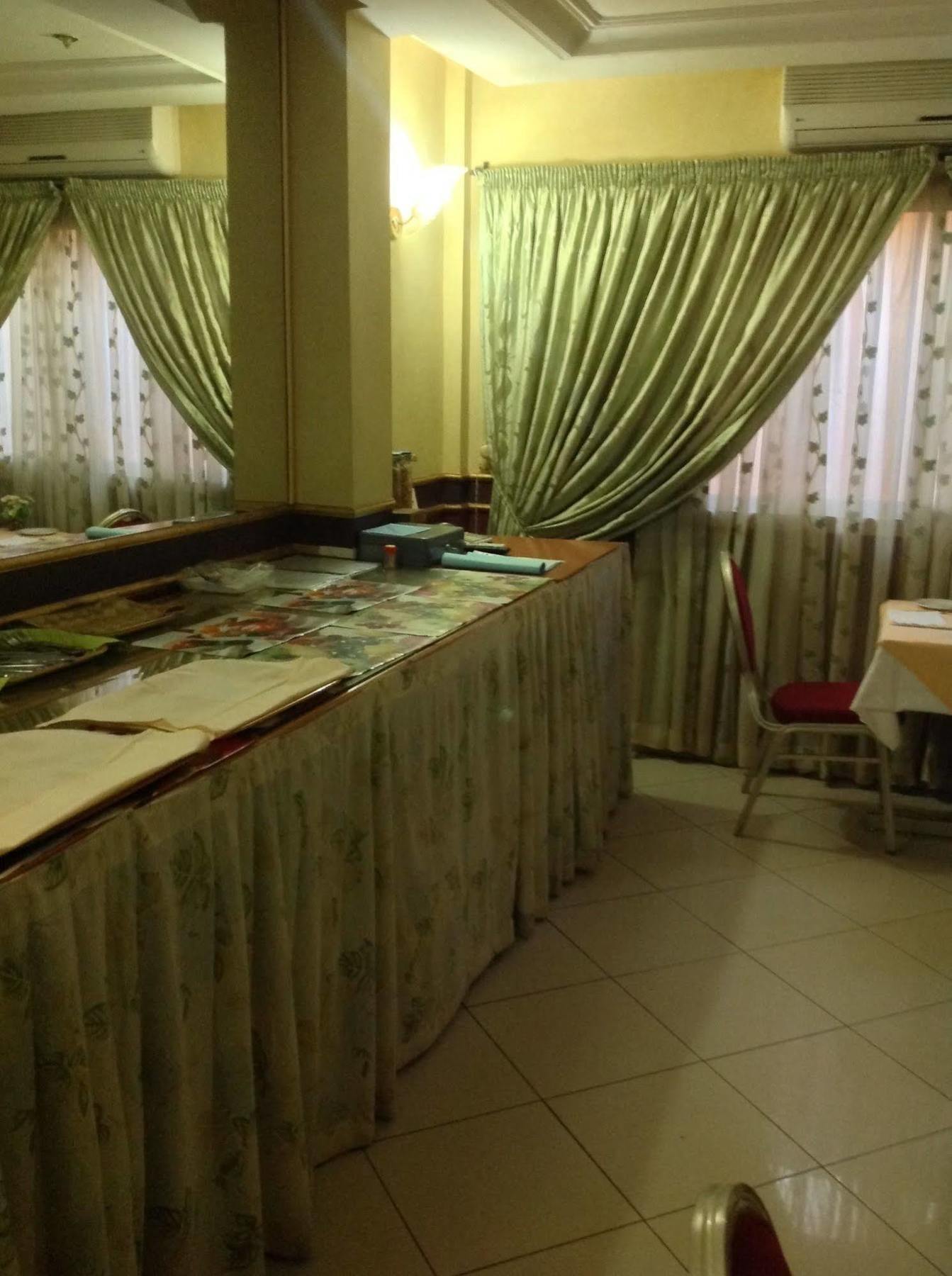 Faso Hotel Wagadugu Zewnętrze zdjęcie